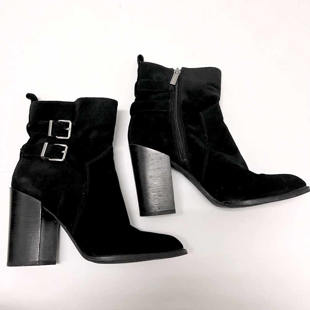BCBGeneration Savanna Buckle Boots 8.5